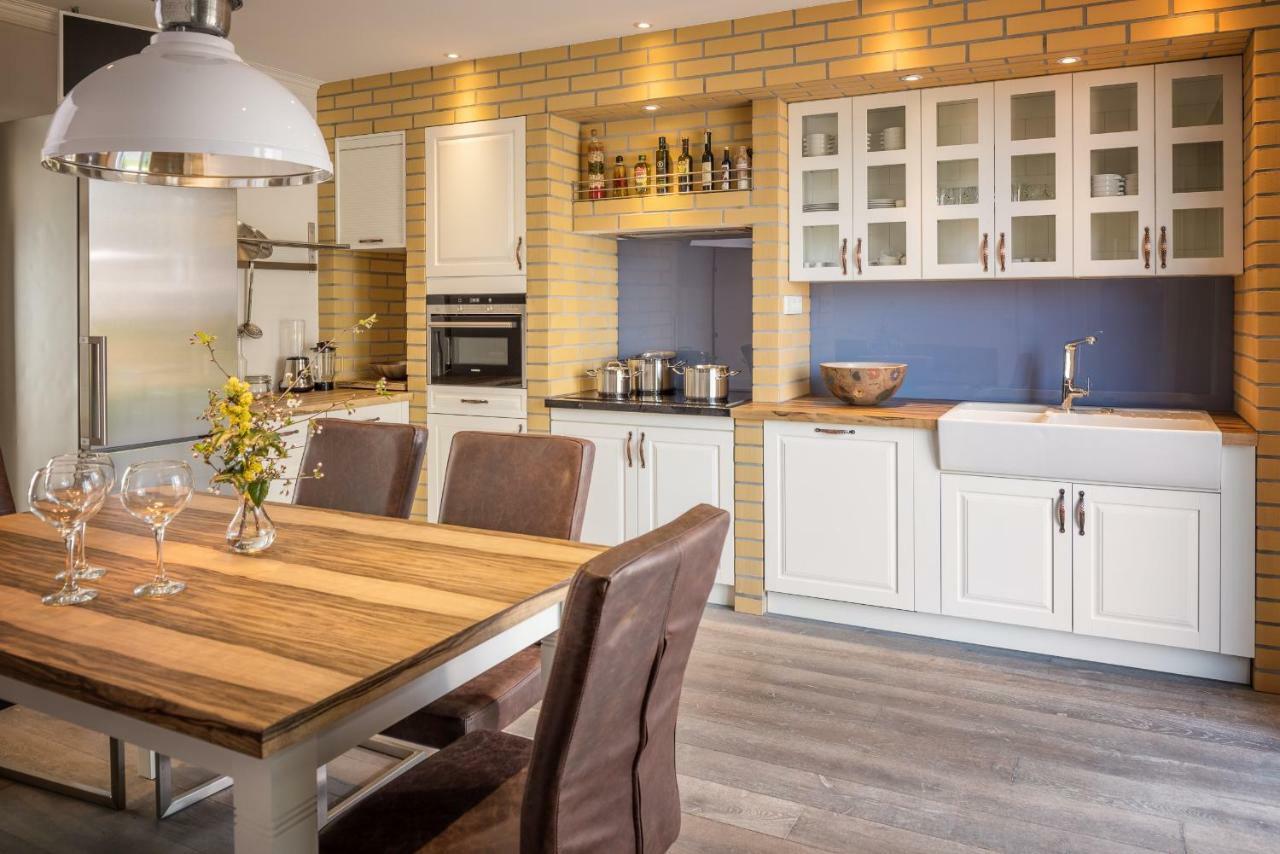 Villa Lotsenhaeuser Ruegen - Luxus Ferienhaus - 3 Schlafzimmer - Sauna - Dachterrasse Mit Boddenblick Breege Esterno foto